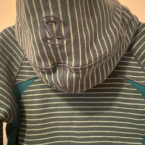 Lulu scuba full zip striped